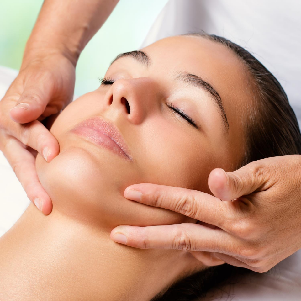 Çene Eklemi Problemleri İçin  Manuel Terapi (Yüz Yüze)